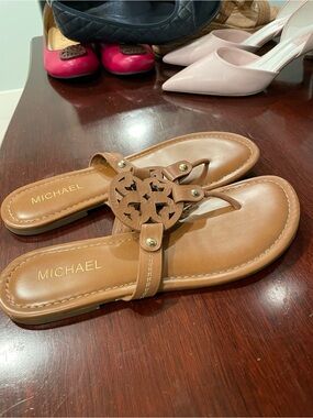 MICHAEL tan leather sandal